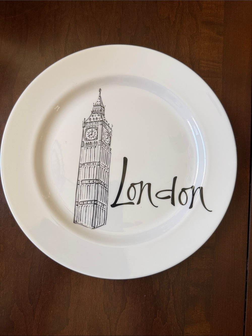 Wedgwood “Grand Gourmet” London White bone china 9 7/8”Plate